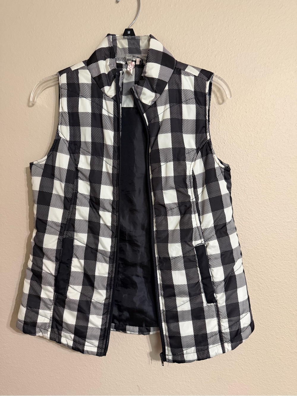 Women’s Buffalo Check Puffy Vest